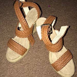 Brown wedges